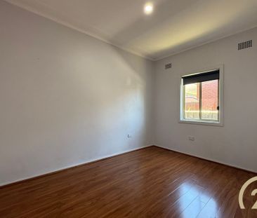 3 Bedroom Family Home in a Prime Location&excl; - Photo 3