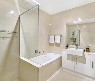 6/126 Eugaree Street, Southport QLD 4215 - Townhouse For Rent | Domain - Photo 3