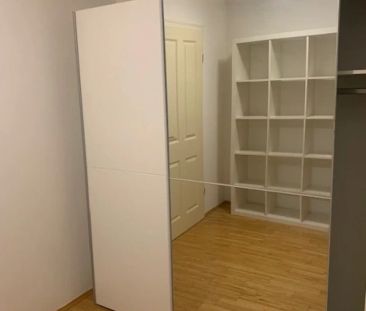 großzügige 2-Zimmer Wohnung mit Terrasse und möblierter Küche - Photo 6