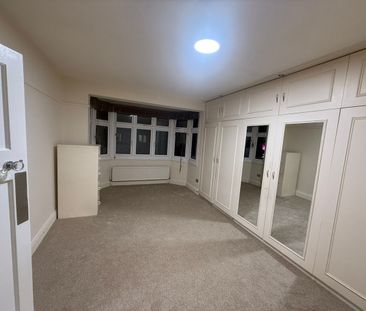 3 Bed Semi-Detached House, Raymead Avenue, CR7 - Photo 1