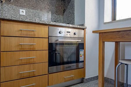 Apartment T2 in Santo António dos Olivais, Coimbra - Photo 4