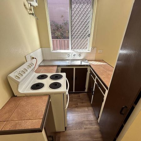 ONE BEDROOM UNIT IN CBD - Photo 3