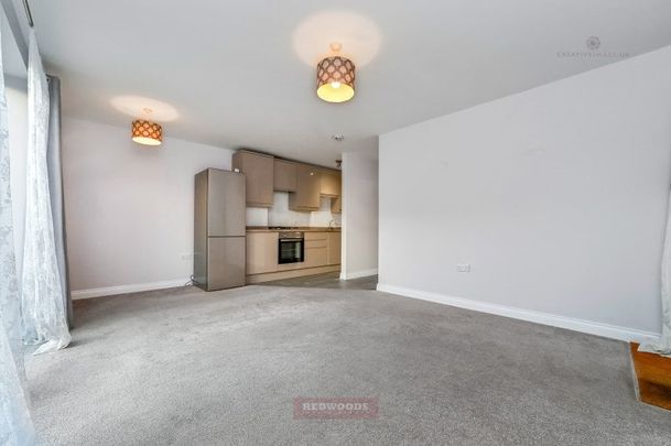 Old Windsor - Photo 1