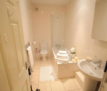 1 bedroom property to rent - Photo 4