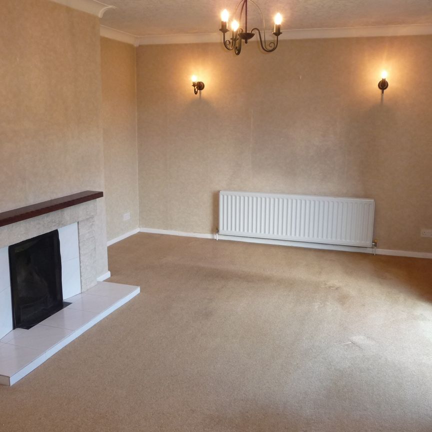 17 Grangewood road, Dundonald, Belfast, BT16 1GW - Photo 1