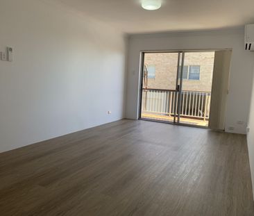 Convenient Living in the Heart of Annerley - Photo 1