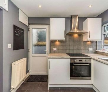 St Johns Crescent, NP10 - Photo 5