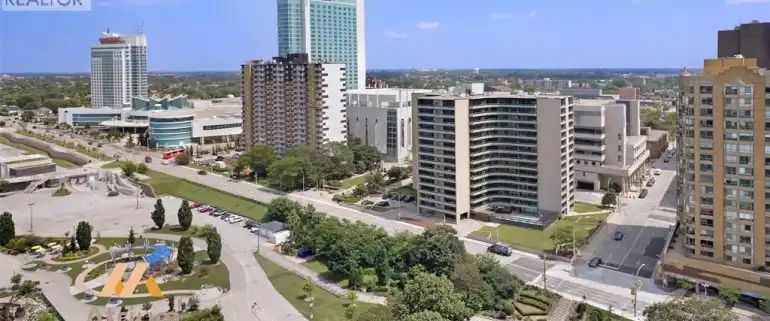 111 RIVERSIDE DRIVE East Unit# 1405 | 111 RIVERSIDE DRIVE East Unit# 1405, Windsor - Photo 1