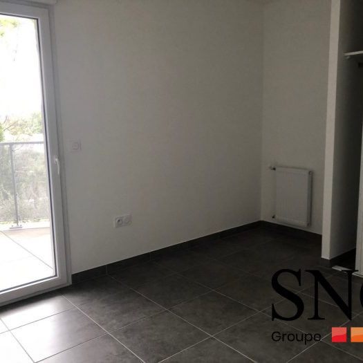 T3 AVEC BALCON ET PARKING EXTERIEUR - Photo 1