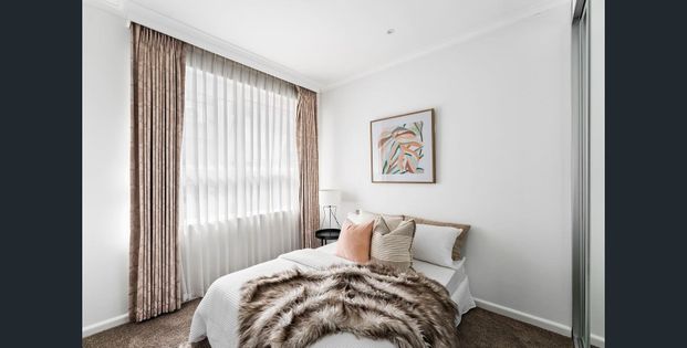 A well located Essendon Gem - Photo 1