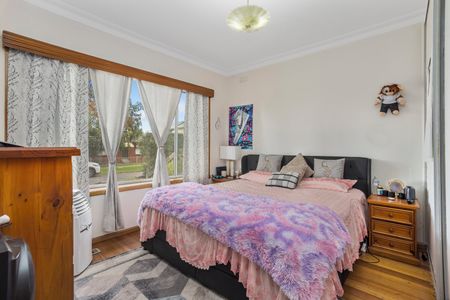 Register to Inspect / Comfortable Living in the Heart of South Kingsville - Photo 4