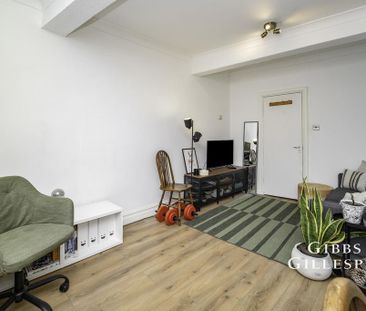 1 bedroom flat to rent - Photo 6