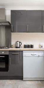 Modern Town House Room 4 - Photo 3