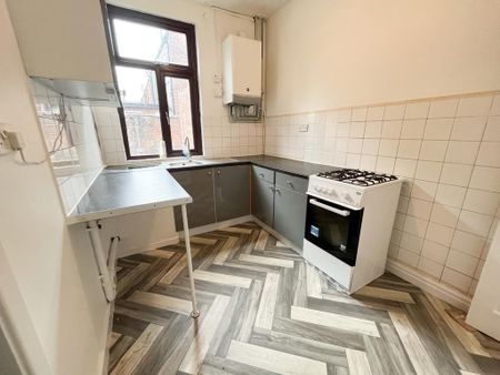 2 bedroom terraced house to rent - Photo 3