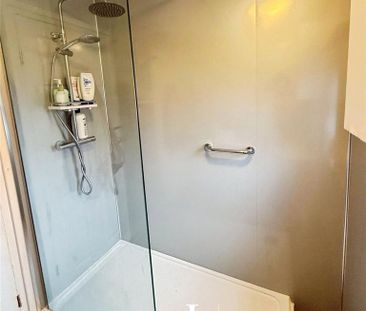 2 bedroom semi-detached house to rent - Photo 2