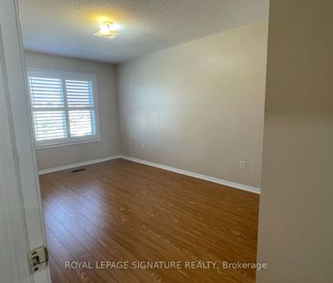 Townhouse For Lease | W8046410 - Photo 6