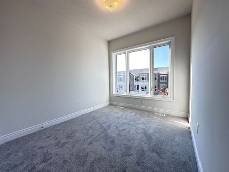 For Lease - 190 Tennant Circle, Vaughan, Ontario - Photo 2