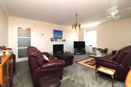 2 bedroom property to rent - Photo 2