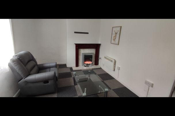 1 Bed Flat, Lowtown Pudsey, LS28 - Photo 1