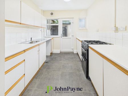 3 bedroom terraced house to rent - Photo 5