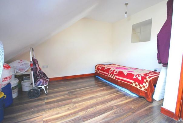 3 bedroom flat to rent - Photo 1