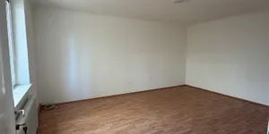 PRIVAT: Helle 66 m² 2-Zi-Wohnung direkt am Hauptbahnhof - mit begrüntem Innenhof - Photo 3