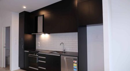 Low Maintenance Townhouse Living - Photo 3