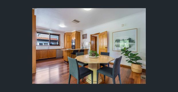 LIKE NO OTHER, LOOK NO FURTHER ! - Photo 1