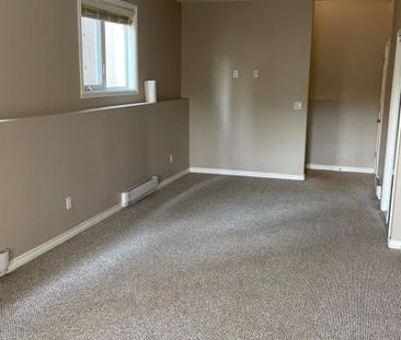 554 Senick Cres (Lower Unit), Saskatoon - Photo 3
