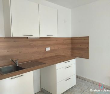 Location Maison 4 pièces 81m² - Photo 2