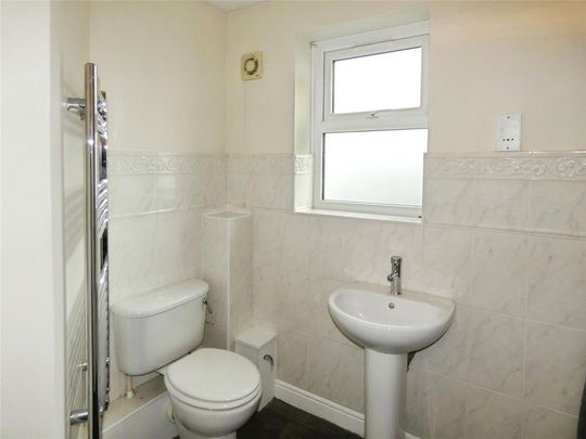 1 bedroom parking to rent - Photo 1