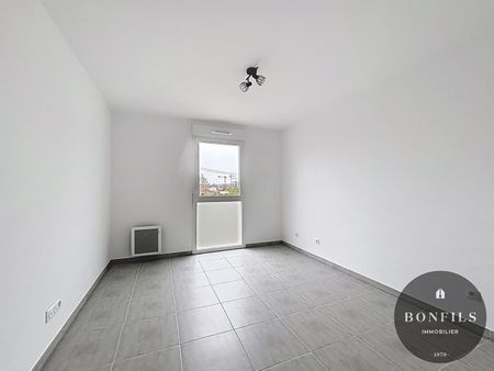 A LOUER AVIGNON EXTRA-MUROS (84000) : T3 avec terrasse et place de parking !, - Photo 2