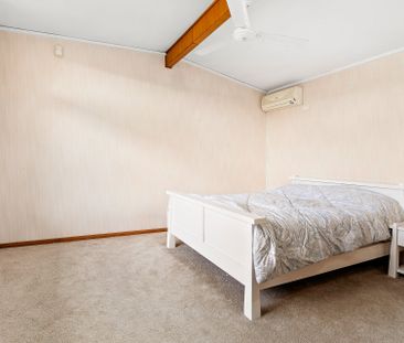 Comfortable Family Living - Photo 4