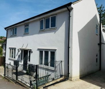 Totteridge Road, High Wycombe - Photo 4