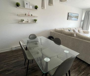 Condo 4 1/2 + Den | Occupation Immédiate - Photo 1