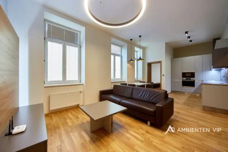 Pronájem luxusního a vybaveného 2+kk v srdci města Brna s možností parkování - Photo 3