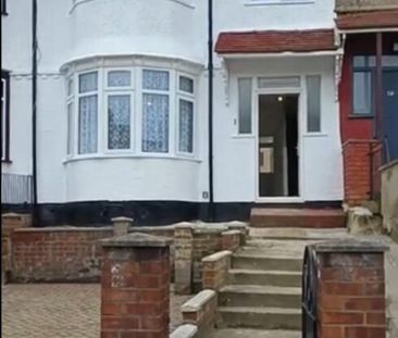 7 bedroom terraced house to rent - Photo 3