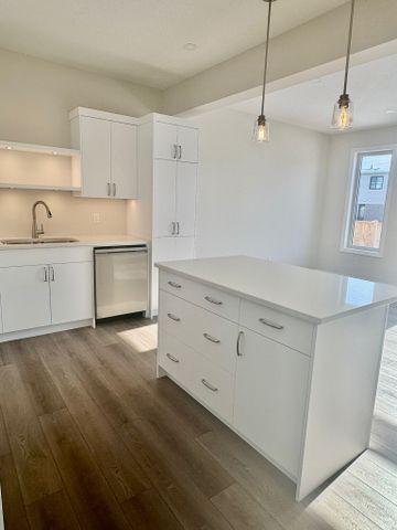 For Lease - 35 Canary Street, Tillsonburg, Ontario - Photo 4