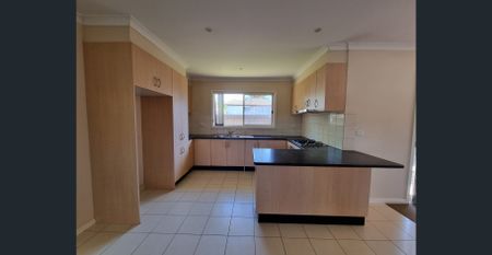 3 Bedroom Unit - Photo 2