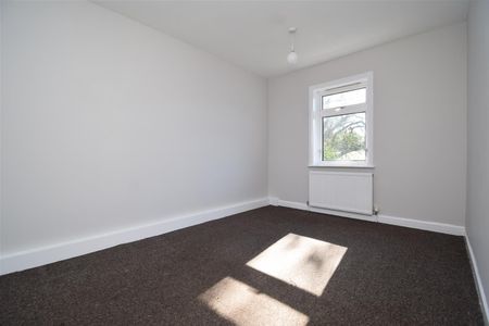 George-A-Green Road, Wakefield - Photo 3