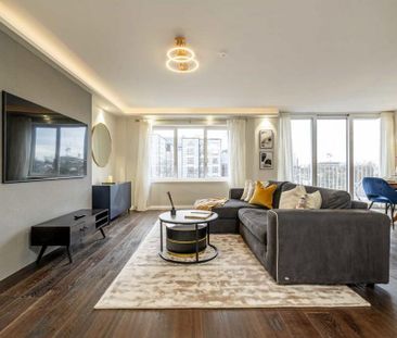 3 bedroom flat to rent - Photo 4
