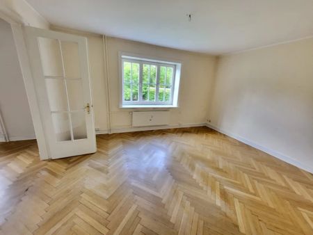 Nähe Stadtpark: Schöne 3,5-Zimmer-Wohnung mit Loggia in zentraler Lage in 23568 Lübeck-St.Gertrud - Photo 5