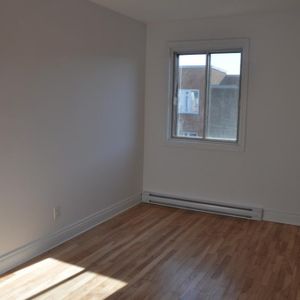 4 1/2, 3ième Étage à $1,395 - Photo 2