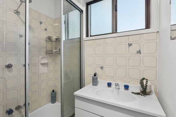 8 Welsh Place, Chifley ACT 2606 - House For Rent | Domain - Photo 1