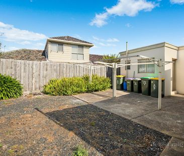 2/40 Chifley Avenue, Altona - Photo 3