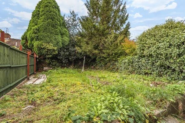 3 bedroom semi-detached house to rent - Photo 1