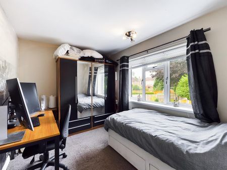 4 bedroom detached house to rent - Photo 5