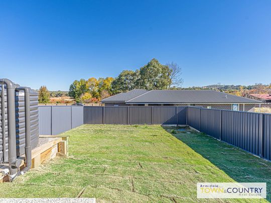 4A Niagara St is your next home! This beautiful, newly built house has everything you need! - Photo 1