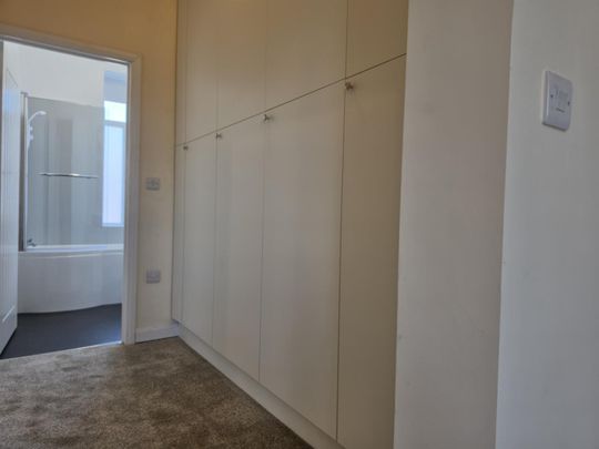 1 bedroom Flat To Let - Photo 1