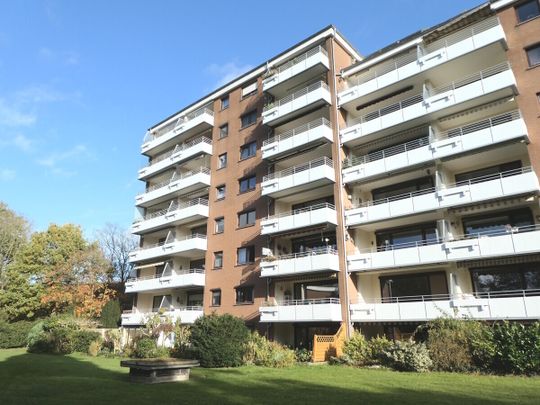 PURNHAGEN-IMMOBILIEN - Gepflegte Wohnung mit Fahrstuhl und Balkon in ruhiger Wohnlage von Bremen-St.Magnus! - Photo 1